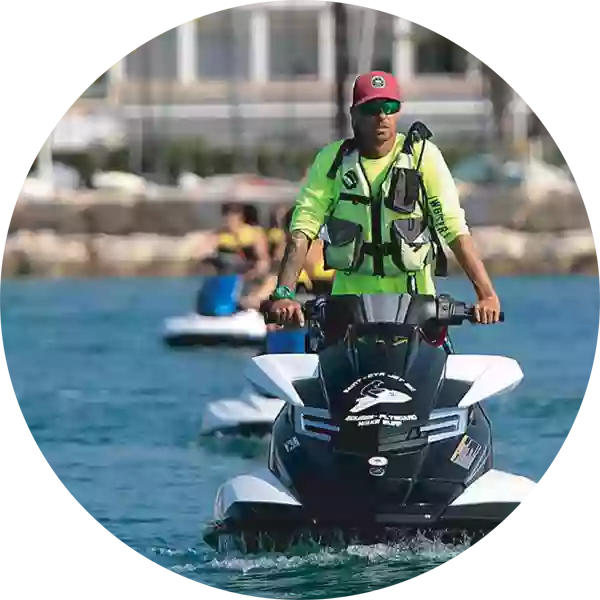 Newgliss Center 83 - Location Jet Ski - restaurant SAINT-CYR-SUR-MER