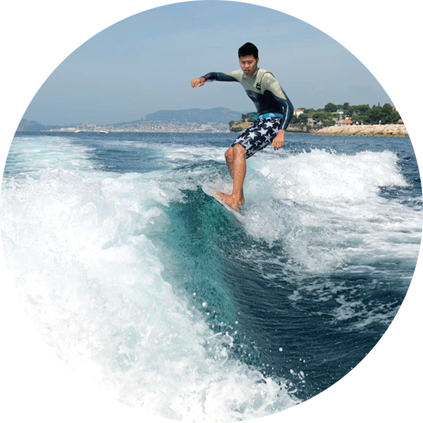 Wakesurf - Newgliss Center 83 - Location Jet Ski - restaurant SAINT-CYR-SUR-MER