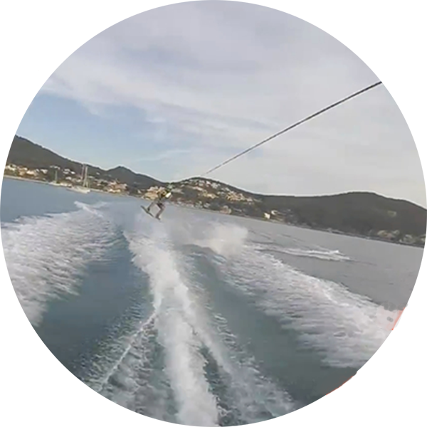 Wakeboard - Newgliss Center 83 - Location Jet Ski - meilleur resto SAINT-CYR-SUR-MER