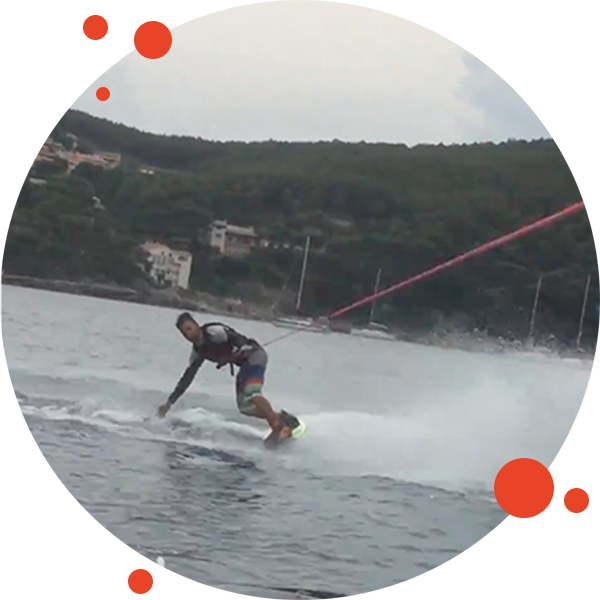 Wakeboard - Newgliss Center 83 - Location Jet Ski - Activité nautique