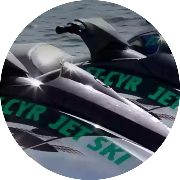 Jet Ski - Newgliss Center 83 - Location Jet Ski - bon restaurant SAINT-CYR-SUR-MER