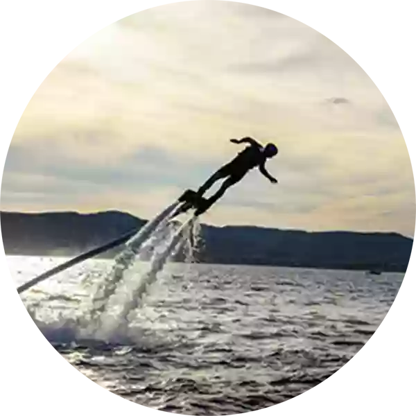 Flyboard - Newgliss Center 83 - Location Jet Ski - meilleur resto SAINT-CYR-SUR-MER