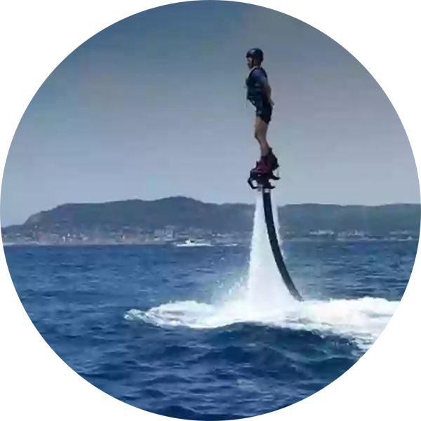 Flyboard - Newgliss Center 83 - Location Jet Ski - manger a SAINT-CYR-SUR-MER