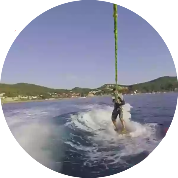 Wakeboard - Newgliss Center 83 - Location Jet Ski - Wakeboard Cassis