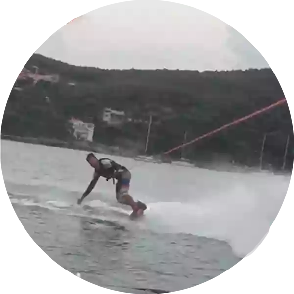 Wakeboard - Newgliss Center 83 - Location Jet Ski - Jet ski Saint Cyr