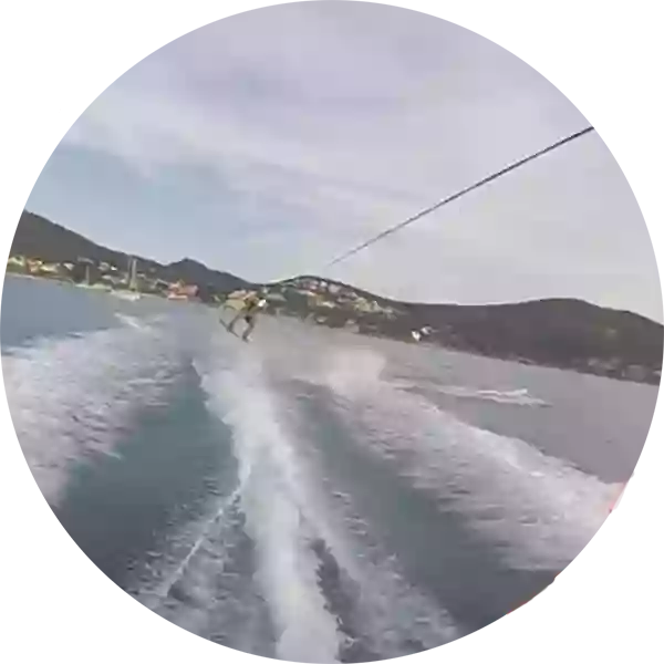 Wakeboard - Newgliss Center 83 - Location Jet Ski - Flyboard saint cyr